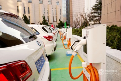德媒：中国明年将实施电动汽车配额制 或对德企“网开一面”
